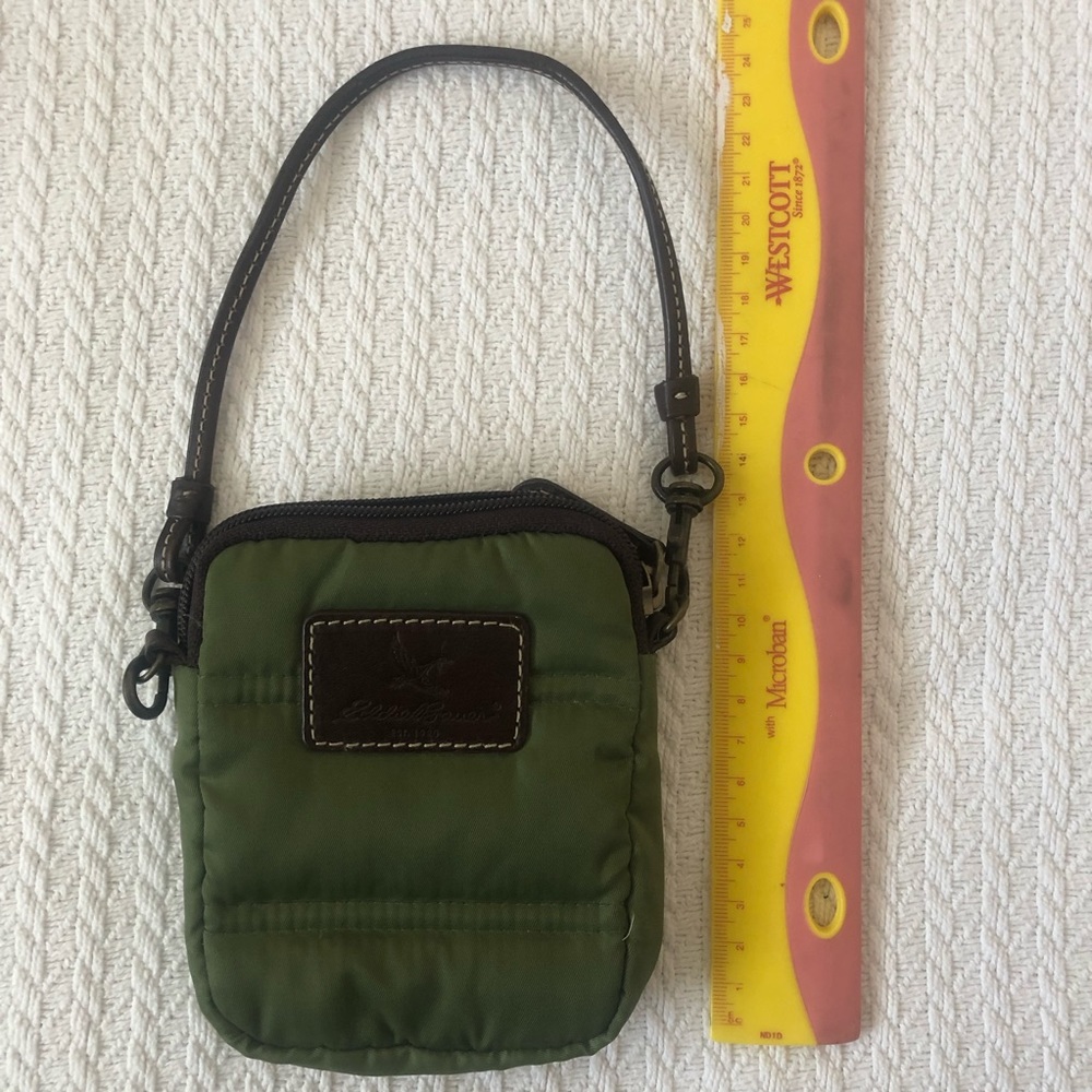 Eddie Bauer Small Carry Bag